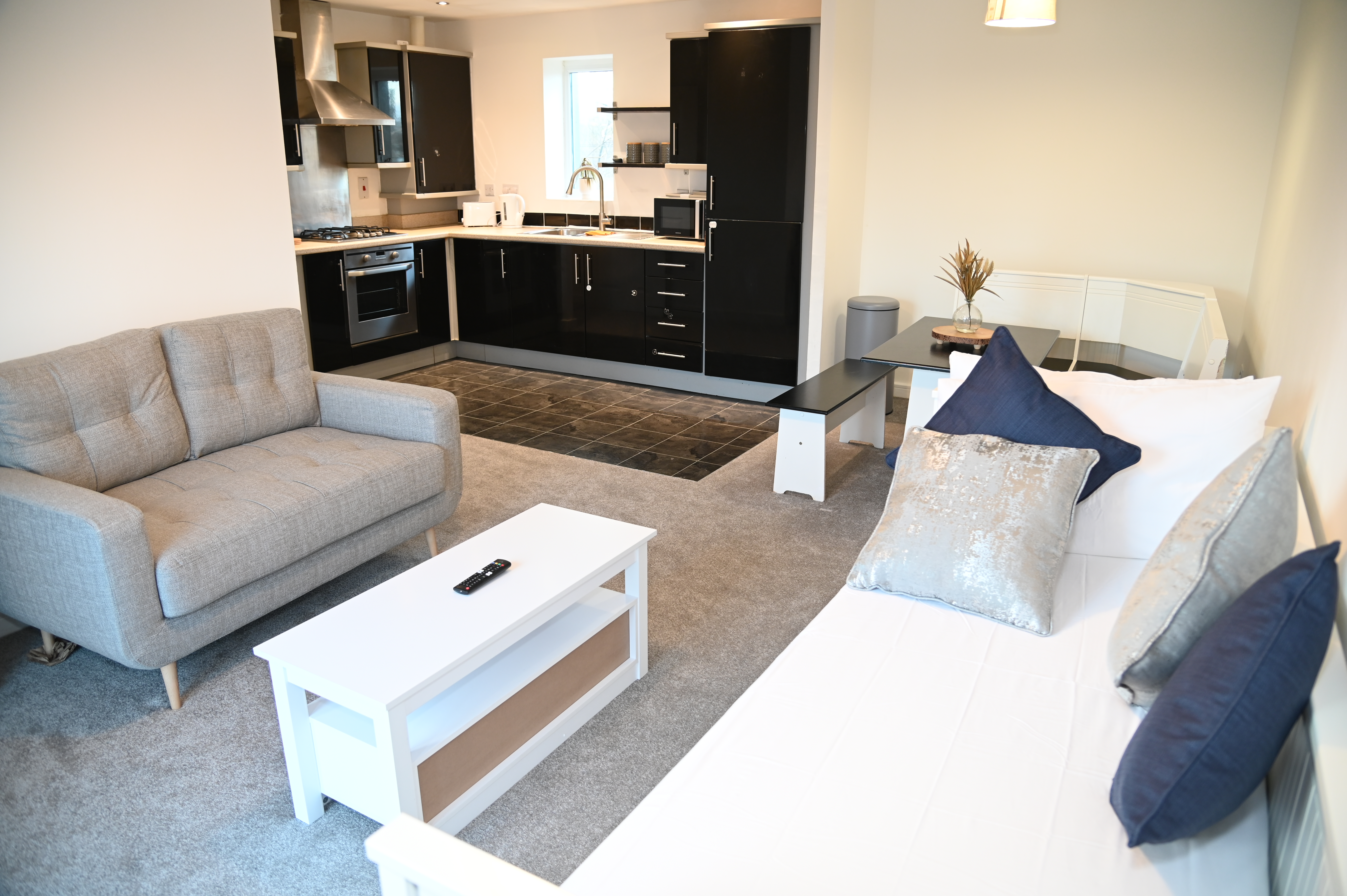 Windsor to Heathrow 2 bedroom 2 bath